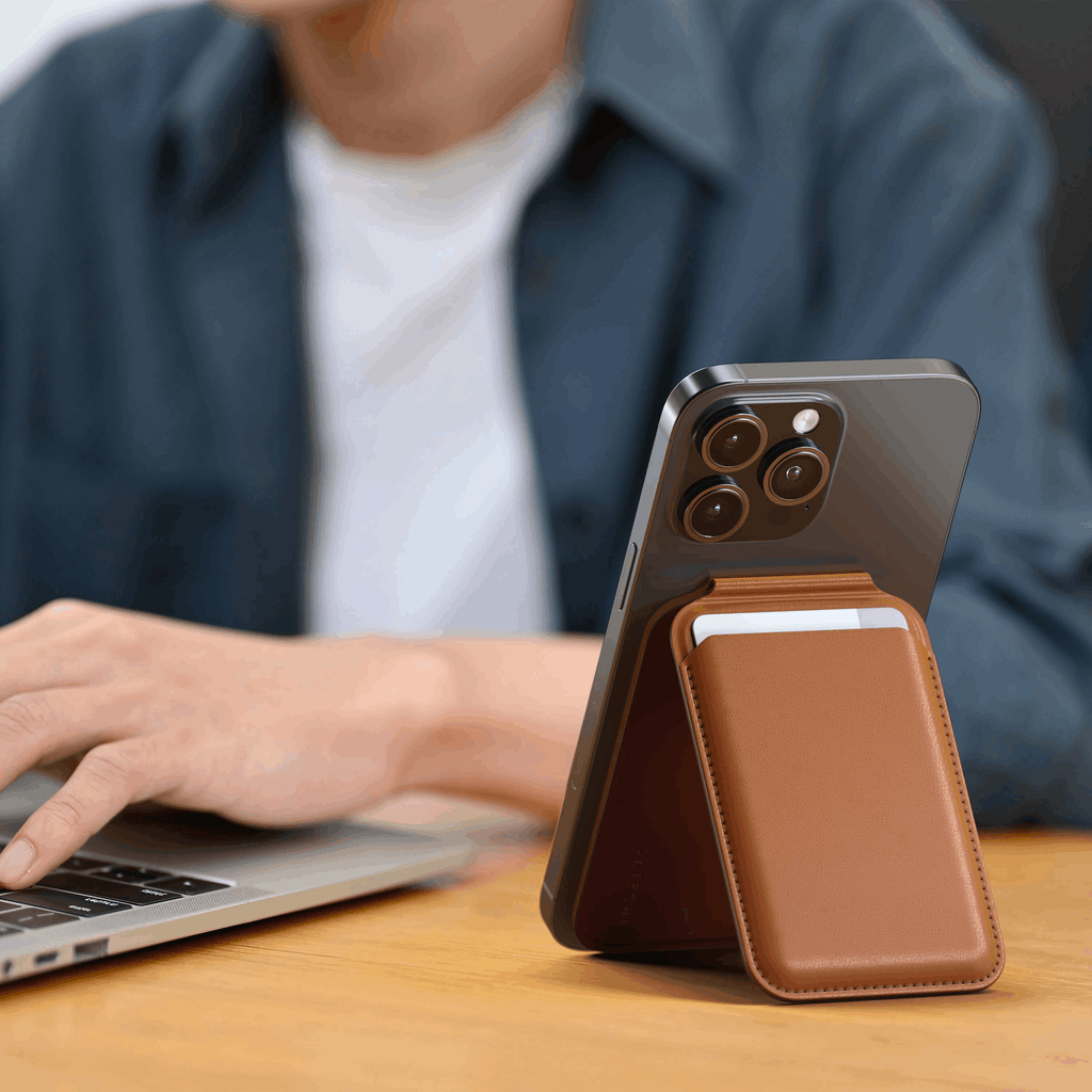 Vegan-Leather Magnetic Wallet Stand Satechi Brown