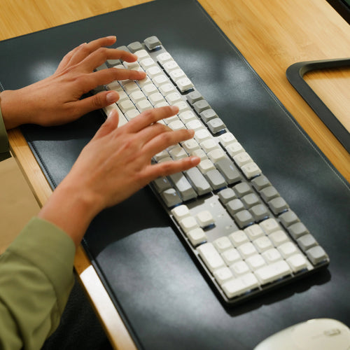 Buckle Up, Keyboard Fans: Meet the SM3 Slim Mechanical Keyboard