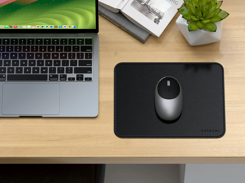 Vegan-Leather Premium Mouse Pad Satechi Black